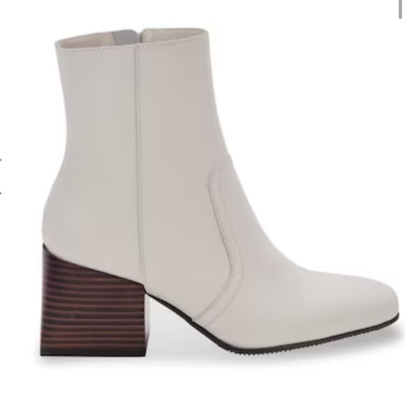 Blondo Salome Waterproof Bootie - Picture 3 of 6